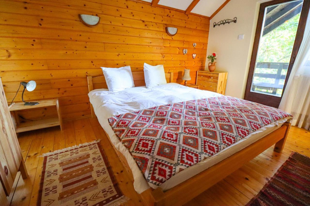 Mountain Family Chalet On Prahova Valley 코마르닉 외부 사진