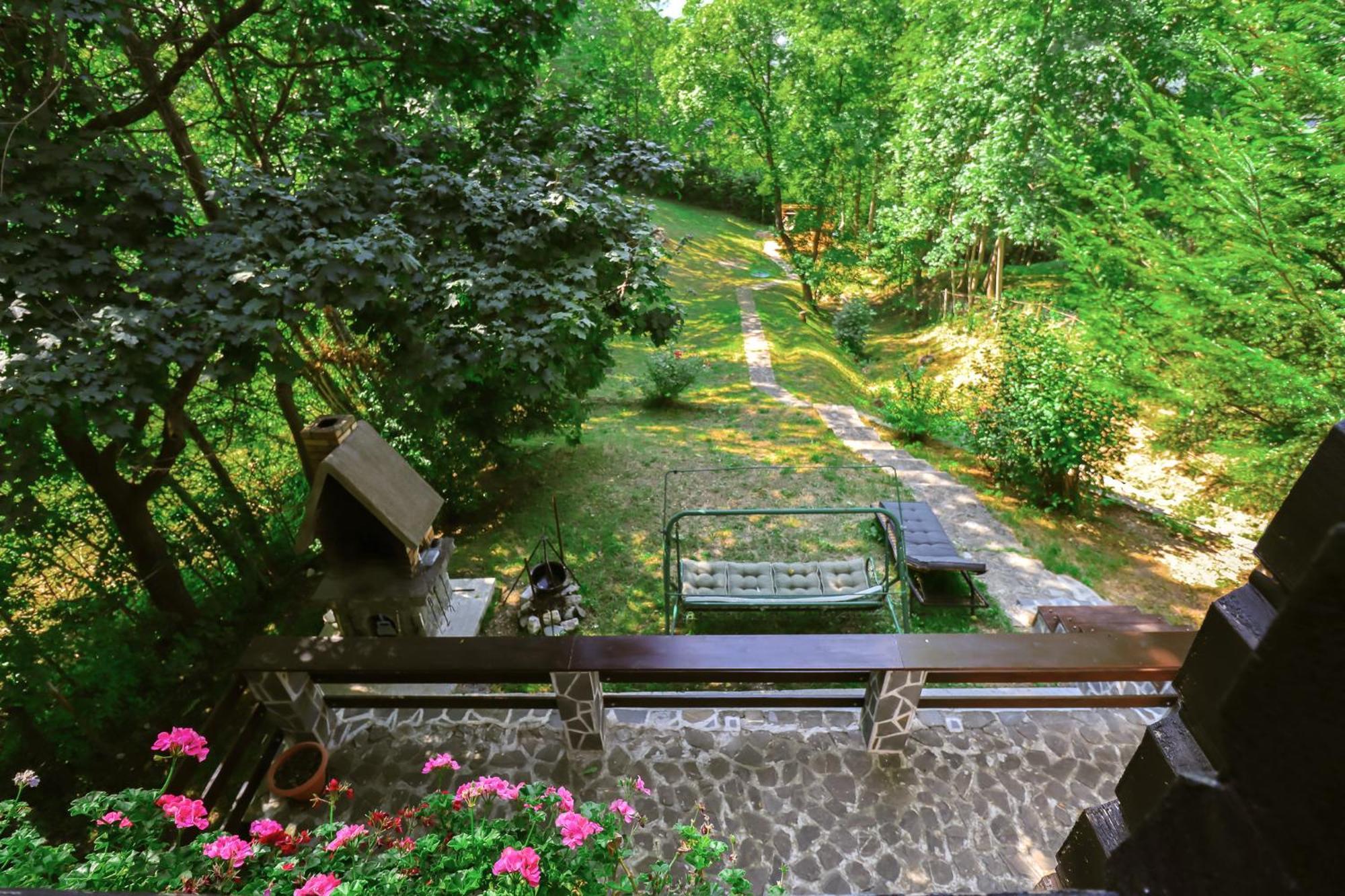 Mountain Family Chalet On Prahova Valley 코마르닉 외부 사진